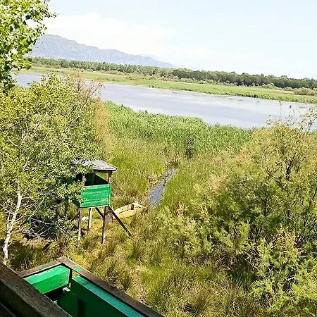 Eden Beach Velipojë