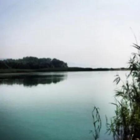 Eden Beach شقة