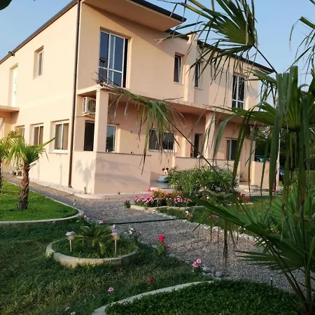 Apartament Eden Beach *